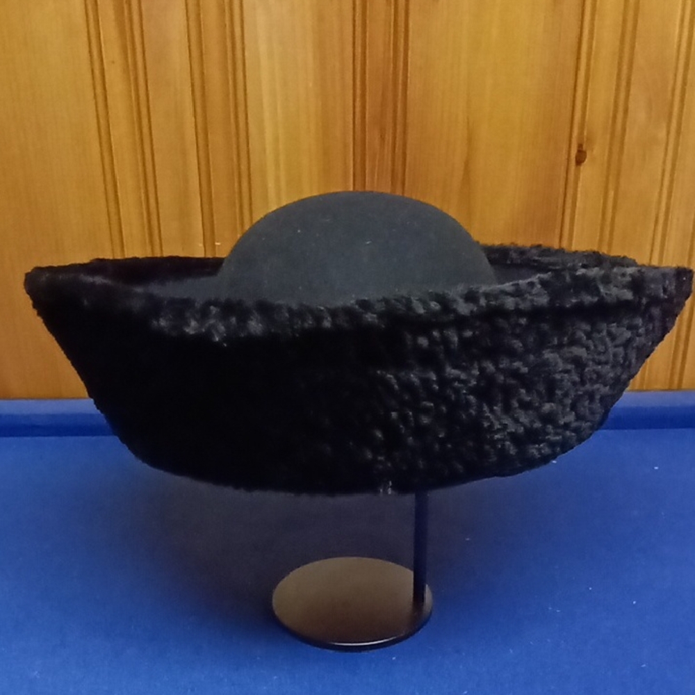 Adolfo Chic Black Textured Women's Hat